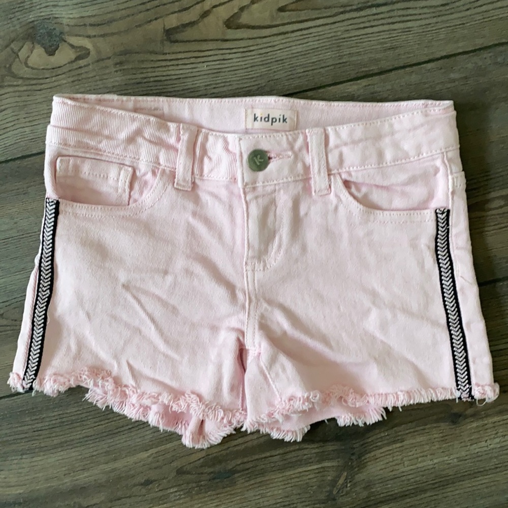 Girls pink cut off jean shorts